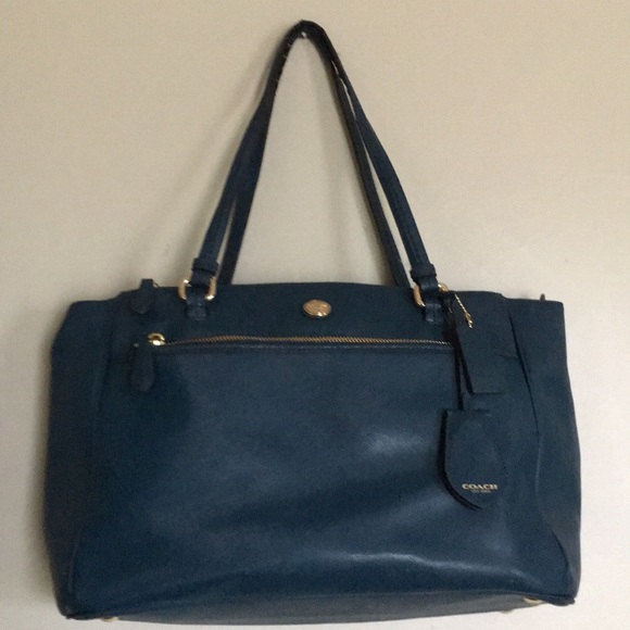 Coach - Picture 1 of 7